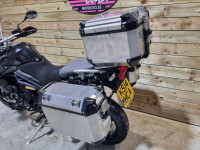TRIUMPH TIGER 800