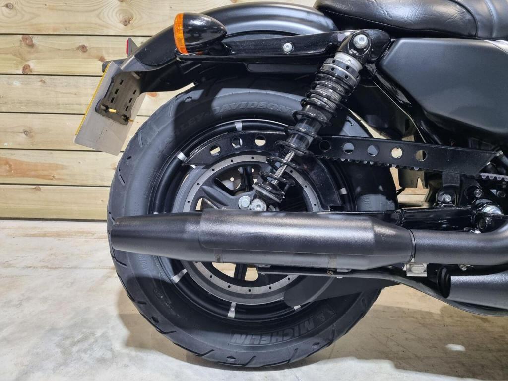 HARLEY-DAVIDSON Sportster