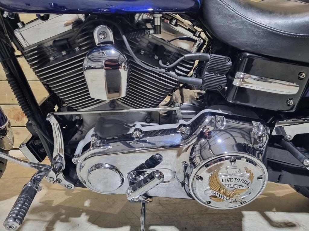 HARLEY-DAVIDSON Dyna