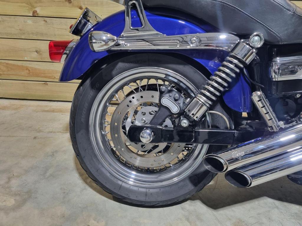 HARLEY-DAVIDSON Dyna