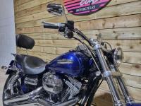 HARLEY-DAVIDSON Dyna