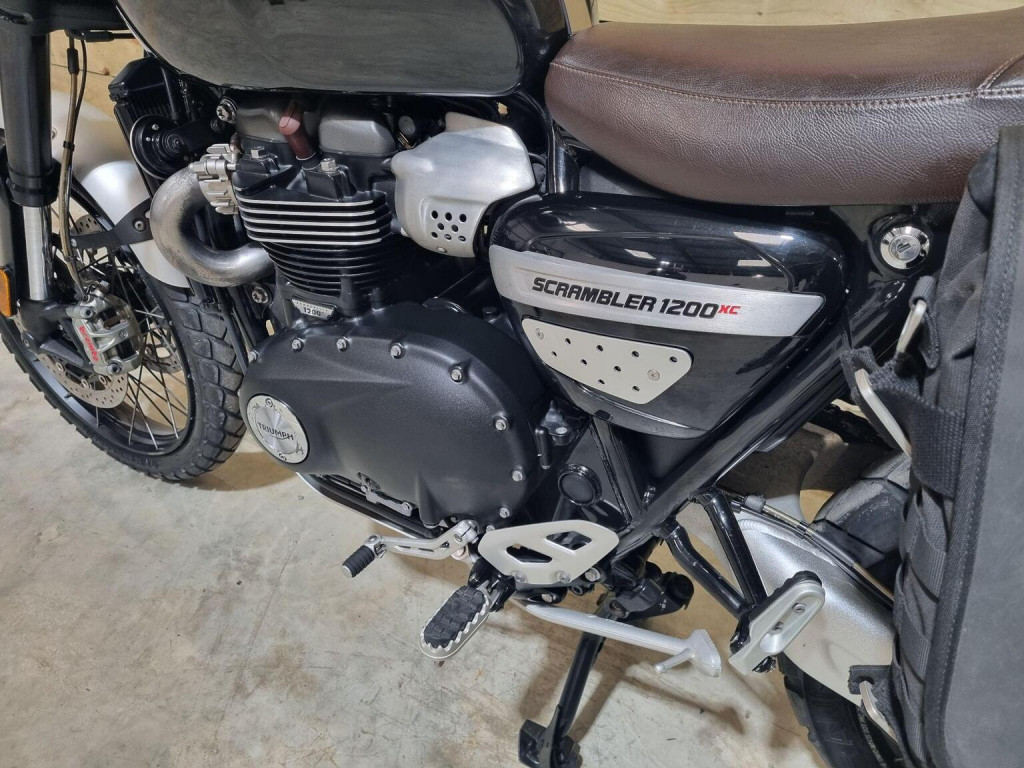 TRIUMPH SCRAMBLER 1200