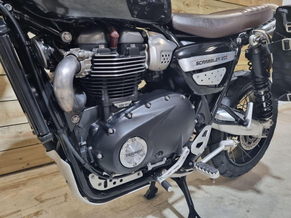 TRIUMPH SCRAMBLER 1200