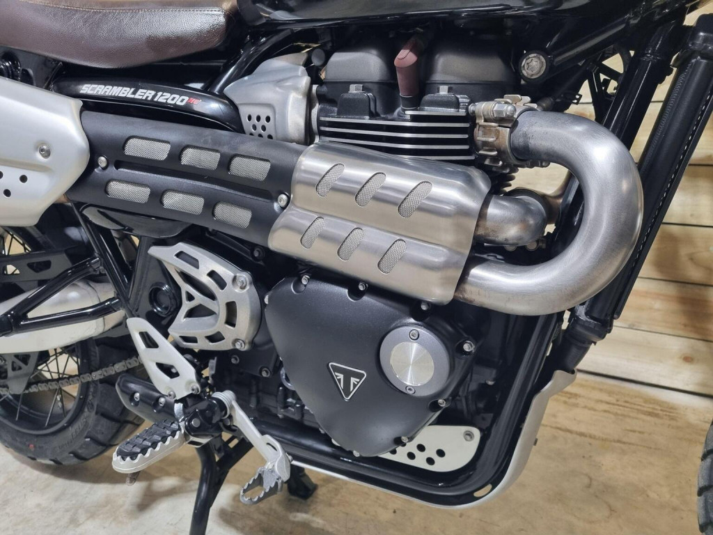 TRIUMPH SCRAMBLER 1200