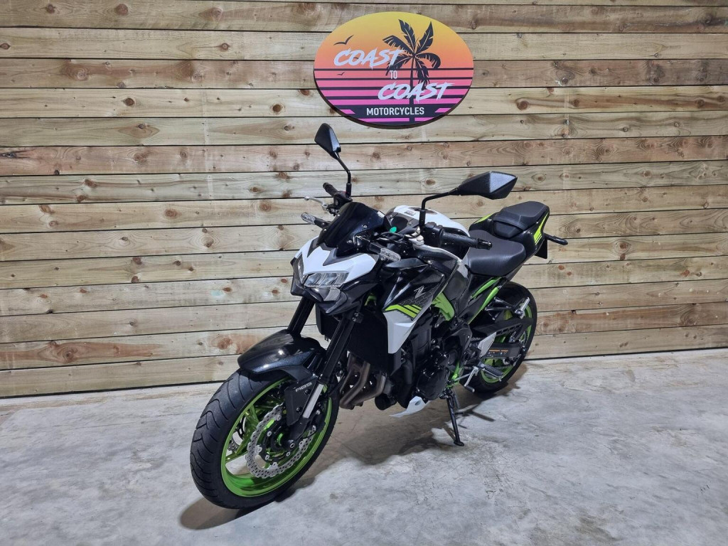 KAWASAKI Z900