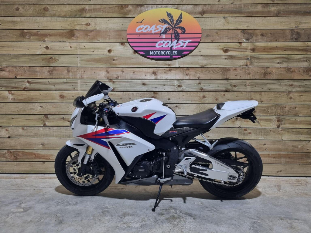 HONDA CBR1000RR Fireblade