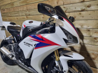 HONDA CBR1000RR Fireblade