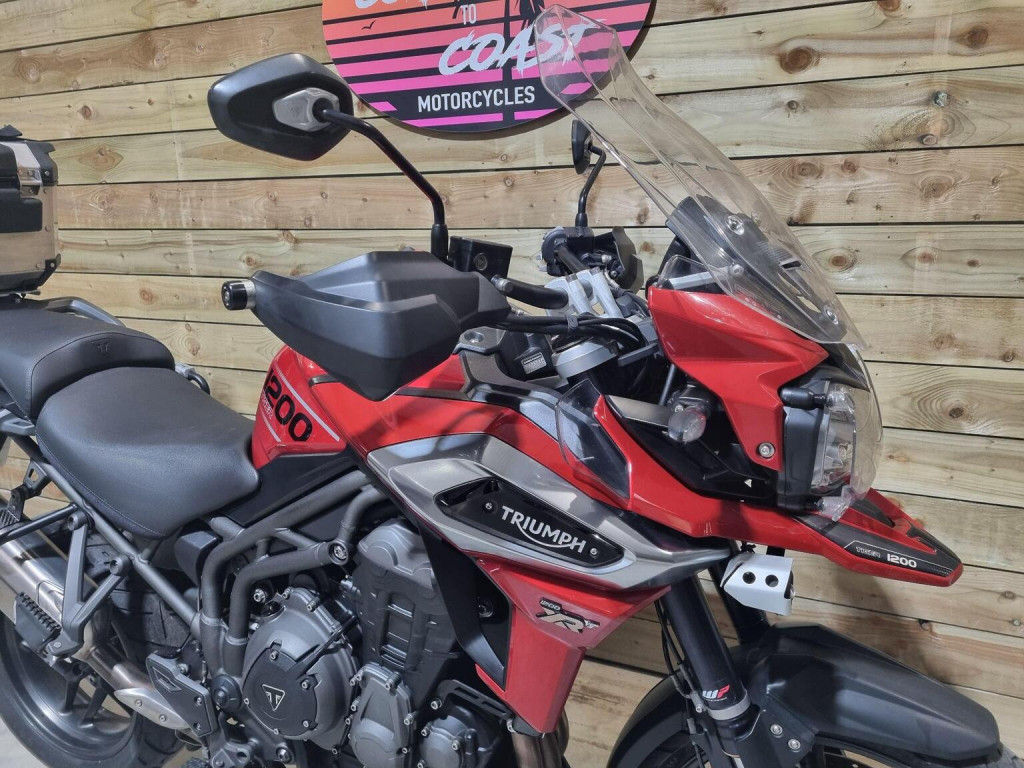 TRIUMPH TIGER 1200