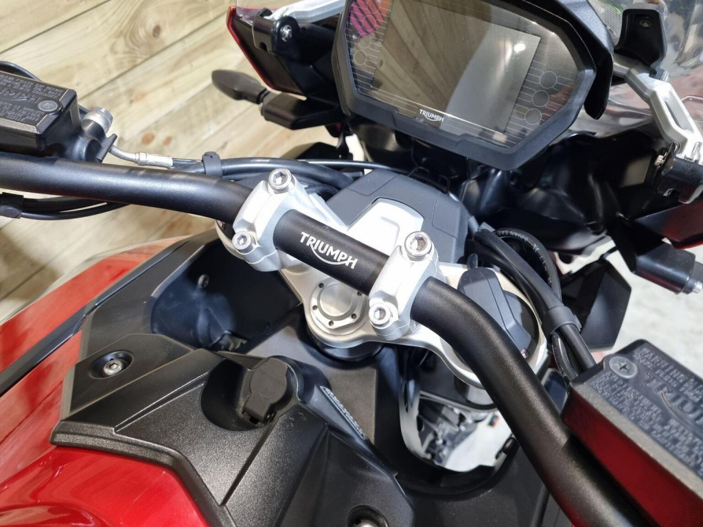 TRIUMPH TIGER 1200