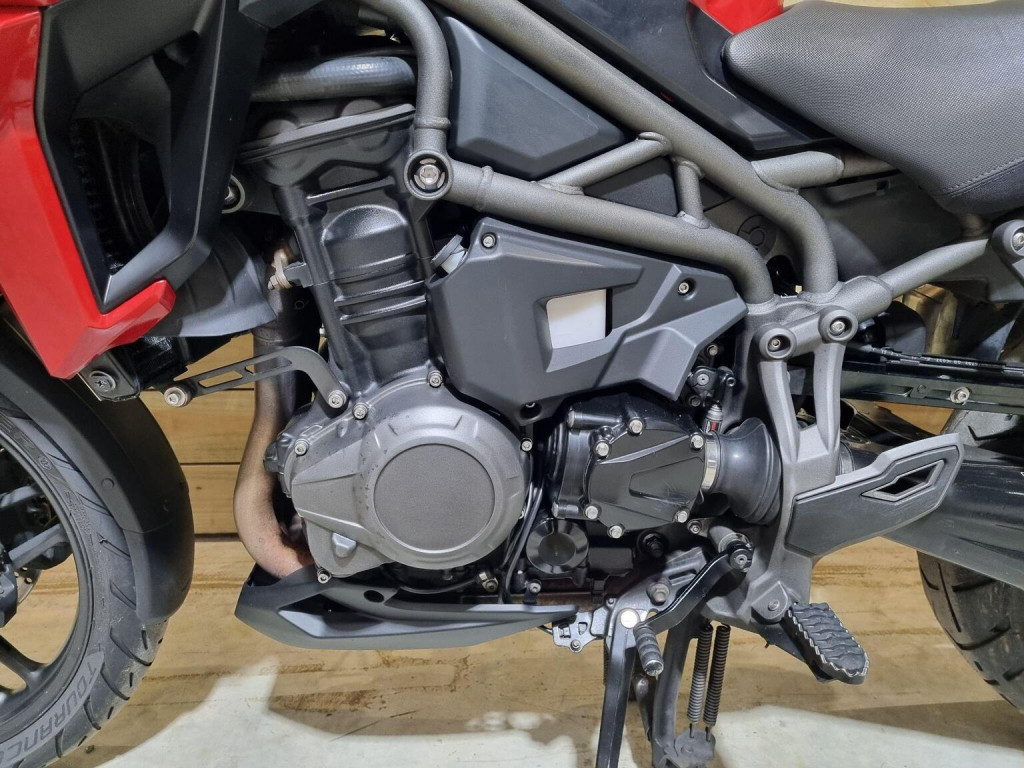TRIUMPH TIGER 1200