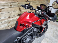 TRIUMPH TIGER 1200