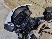 TRIUMPH SPEED TRIPLE 1050