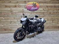 TRIUMPH SPEED TRIPLE 1050