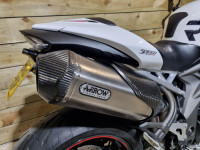 TRIUMPH SPEED TRIPLE 1050