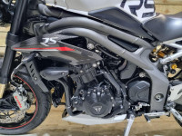 TRIUMPH SPEED TRIPLE 1050