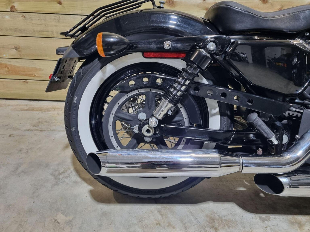 HARLEY-DAVIDSON Sportster