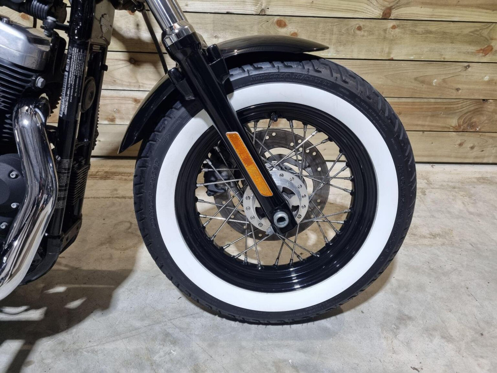 HARLEY-DAVIDSON Sportster