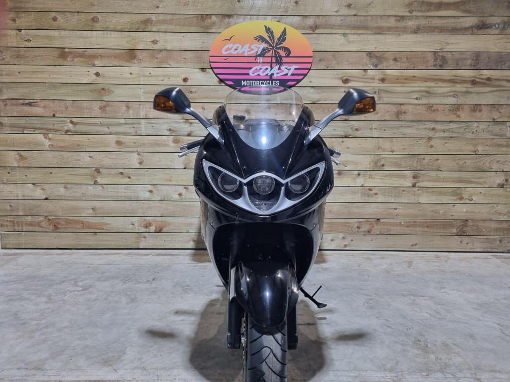 TRIUMPH SPRINT ST 1050