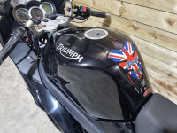 TRIUMPH SPRINT ST 1050