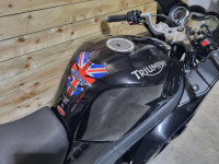 TRIUMPH SPRINT ST 1050