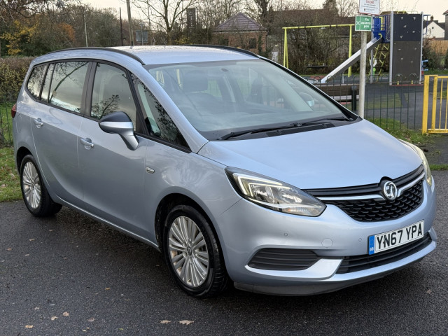 VAUXHALL ZAFIRA TOURER 2.0 CDTi Design