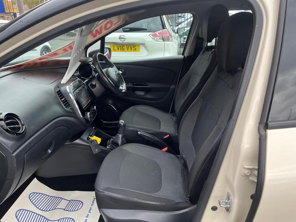RENAULT CAPTUR