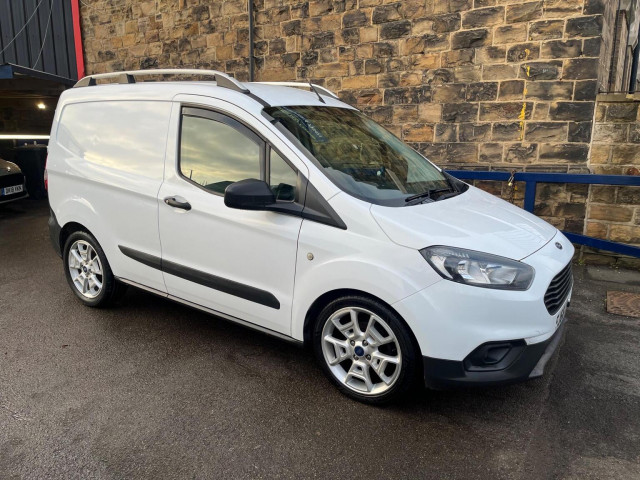 FORD TRANSIT COURIER