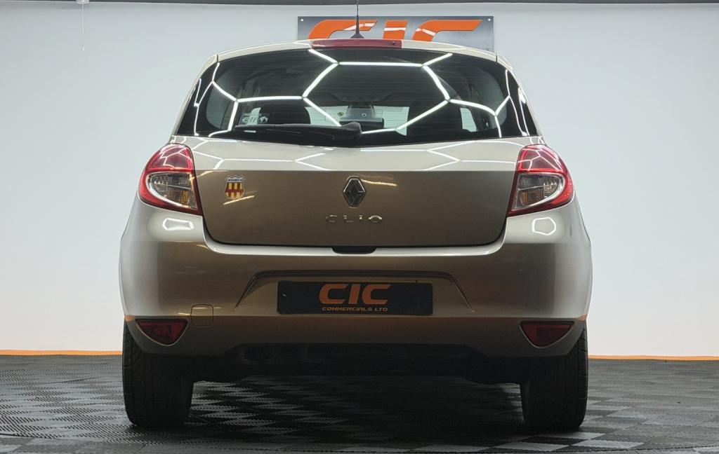 RENAULT CLIO