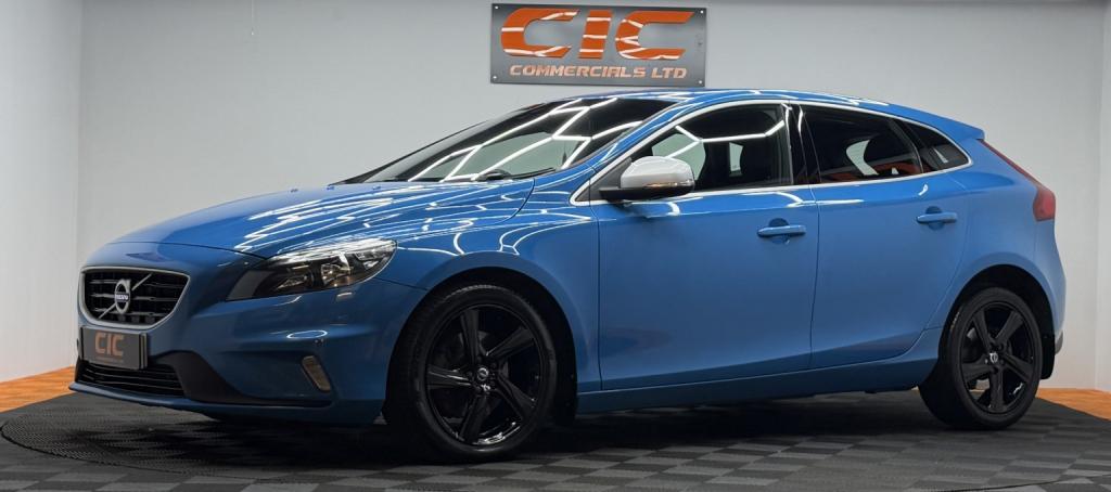 VOLVO V40