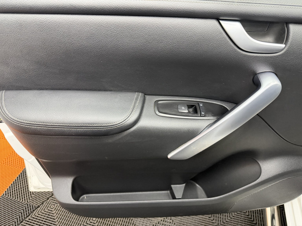 MERCEDES-BENZ X CLASS