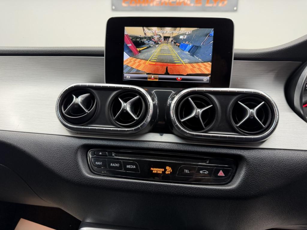 MERCEDES-BENZ X CLASS