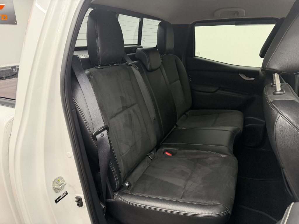 MERCEDES-BENZ X CLASS