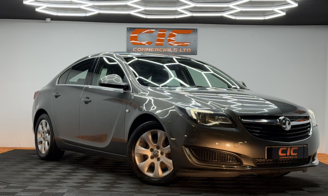 VAUXHALL INSIGNIA