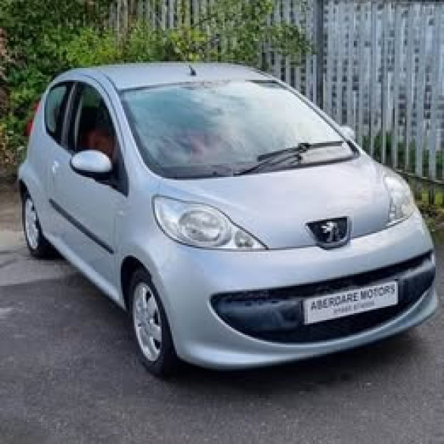 PEUGEOT 107
