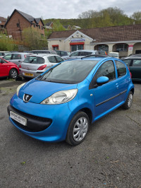 PEUGEOT 107