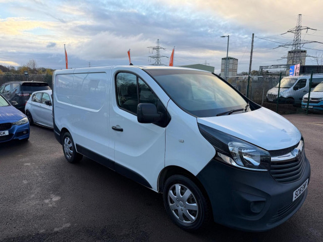 VAUXHALL VIVARO