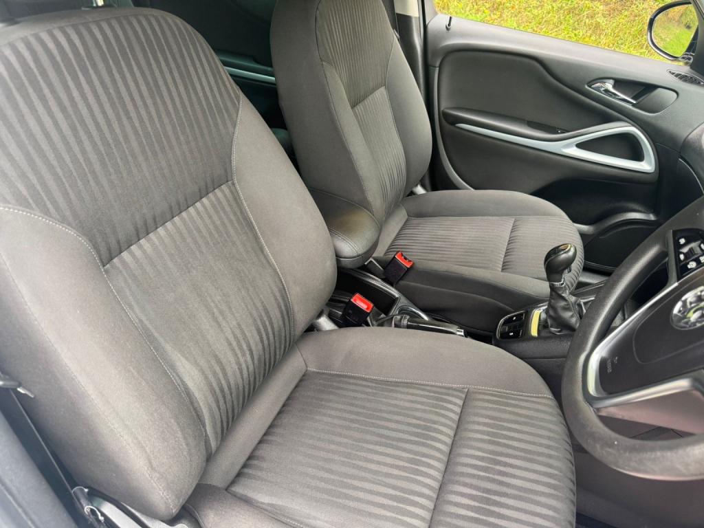 VAUXHALL ZAFIRA TOURER