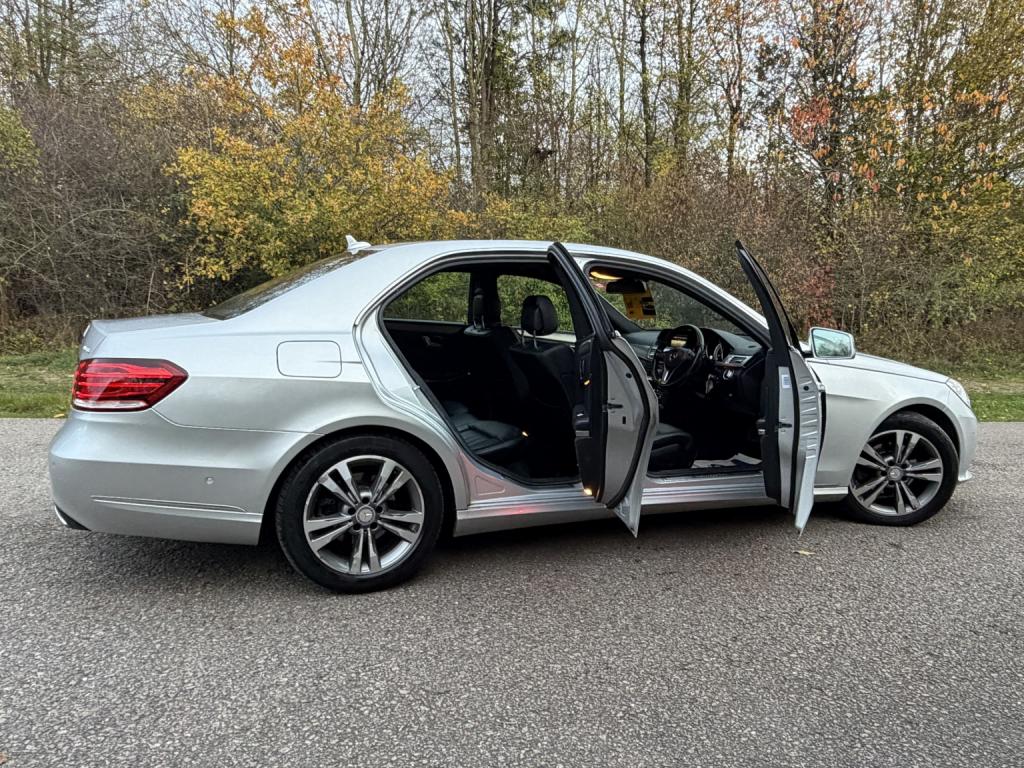 MERCEDES-BENZ E CLASS