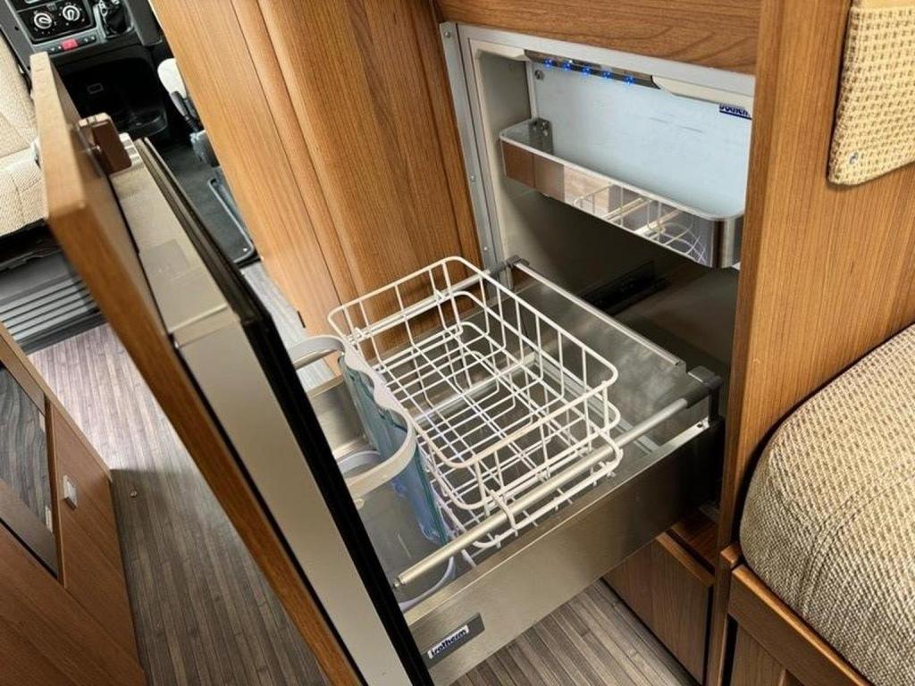 AUTO-TRAIL V LINE 610 SPORT