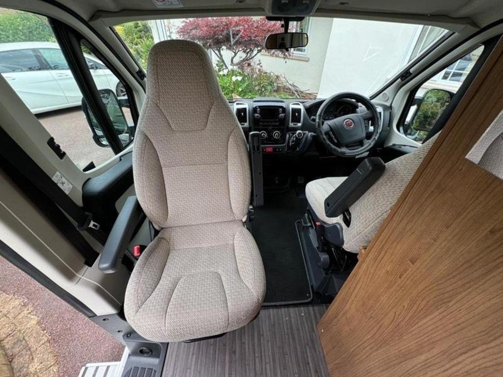 AUTO-TRAIL V LINE 610 SPORT