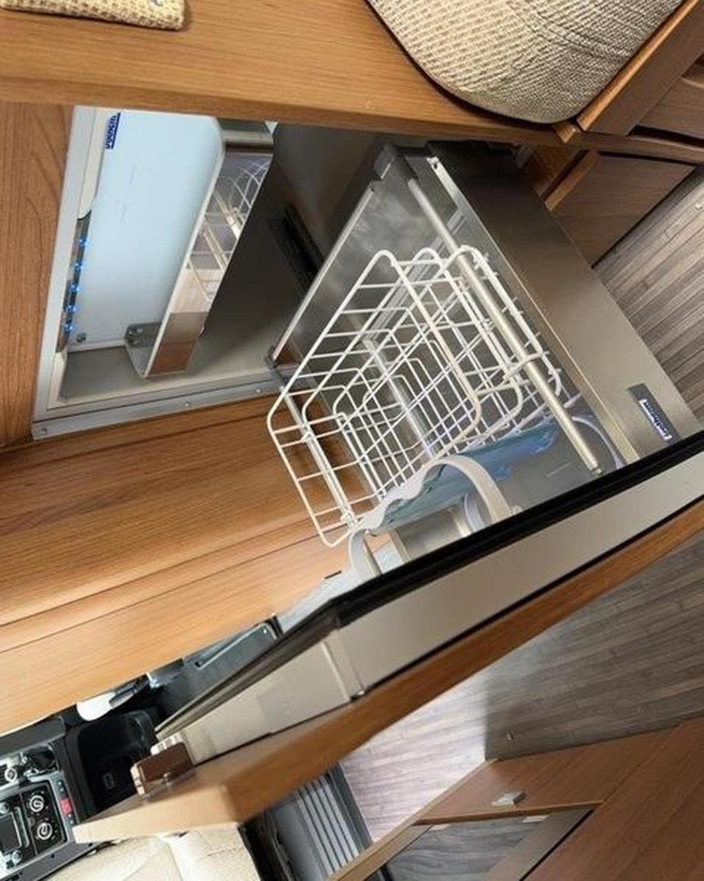 AUTO-TRAIL V LINE 610 SPORT