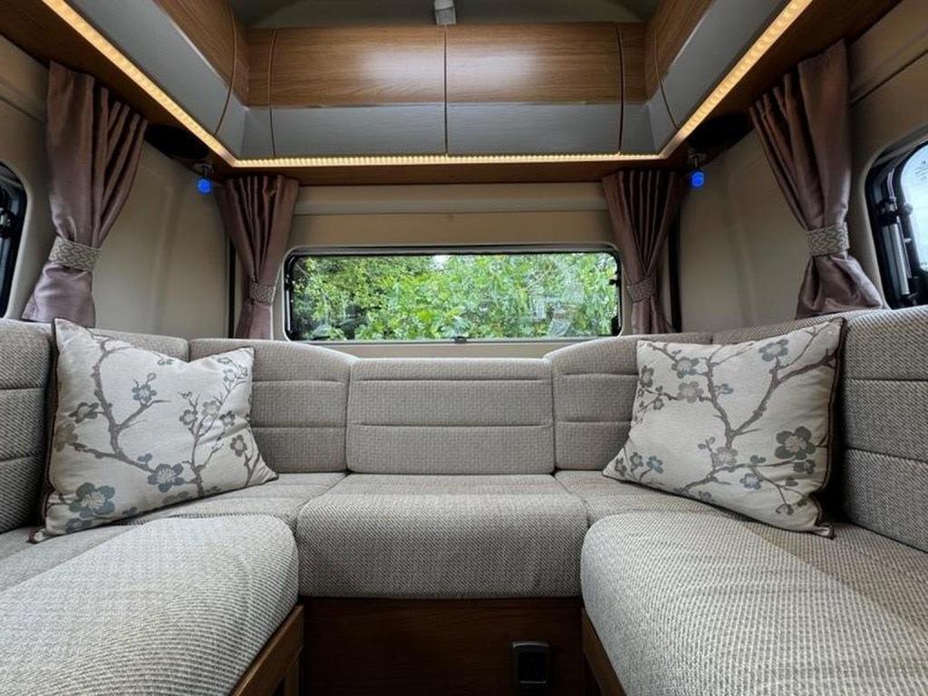 AUTO-TRAIL V LINE 610 SPORT