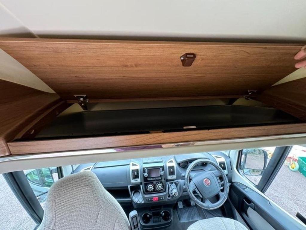 AUTO-TRAIL V LINE 610 SPORT