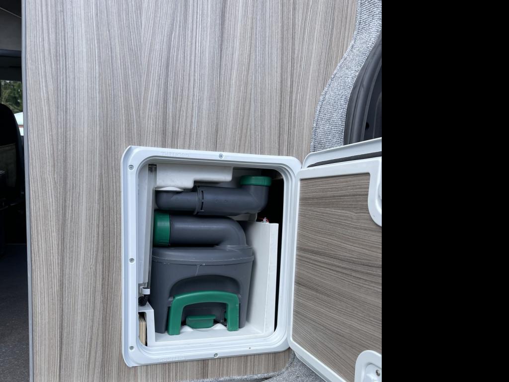 VOLKSWAGEN LEISUREDRIVE VIVANTE