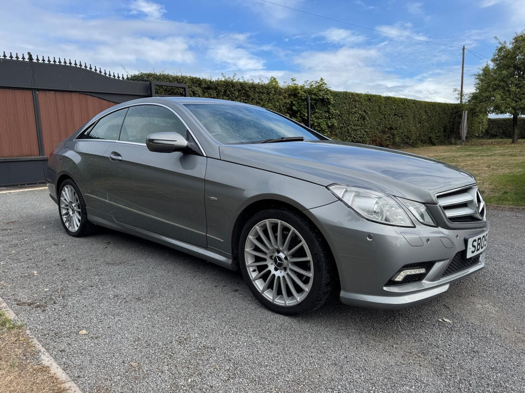 MERCEDES-BENZ E CLASS