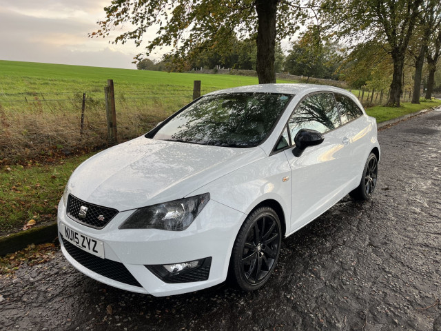 SEAT IBIZA 1.2 TSI FR Black