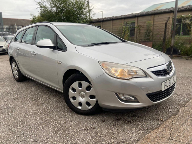 VAUXHALL ASTRA 1.7 CDTi ecoFLEX Exclusiv Sports Tourer Euro 5 5dr