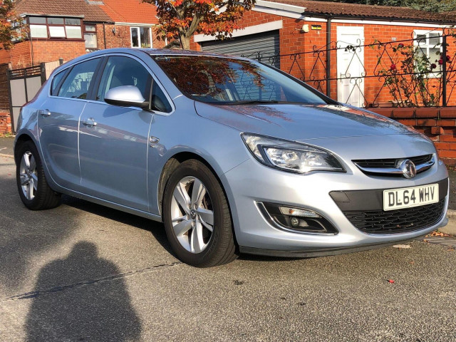 VAUXHALL ASTRA 1.7 CDTi ecoFLEX SRi Euro 5 5dr