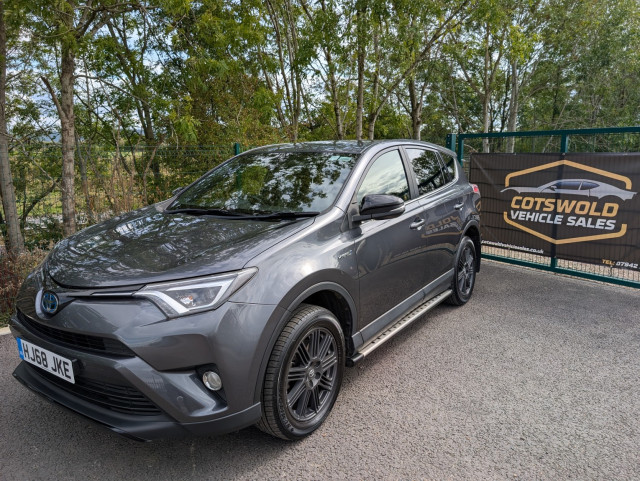 TOYOTA RAV4 2.5 VVT-h Excel