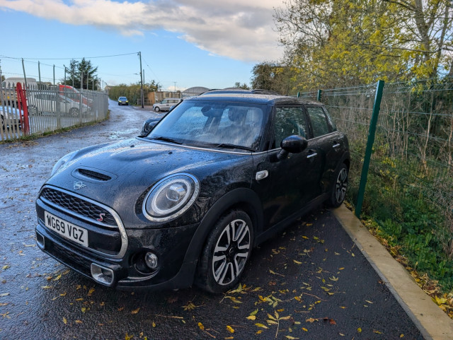 MINI HATCH 2.0 5-Door Hatch Cooper S Exclusive